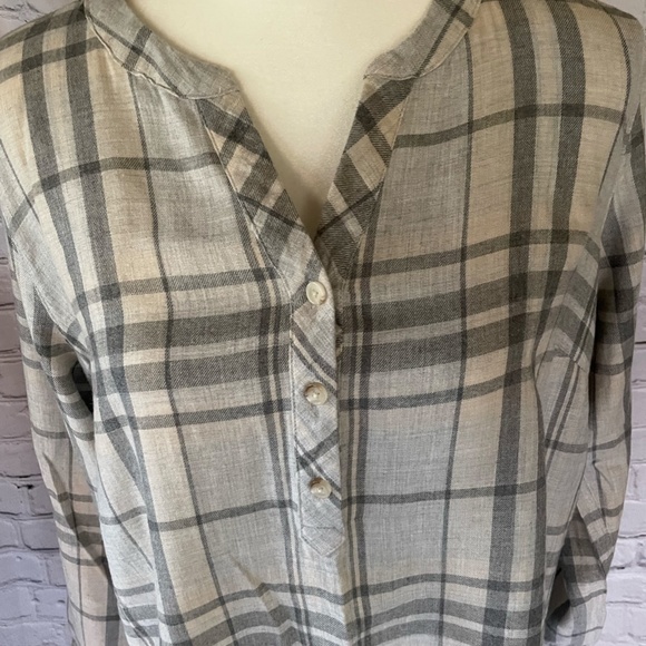 Plaid Long Sleeve Women's Top - Picture 3 of 6